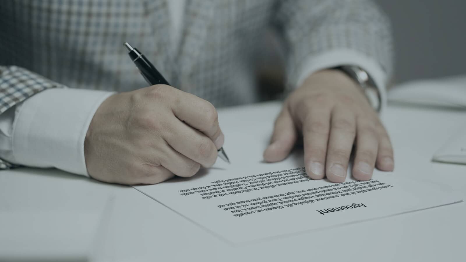 Illustrative photograph for: The FTC moved to ban most non-competes nationwide
